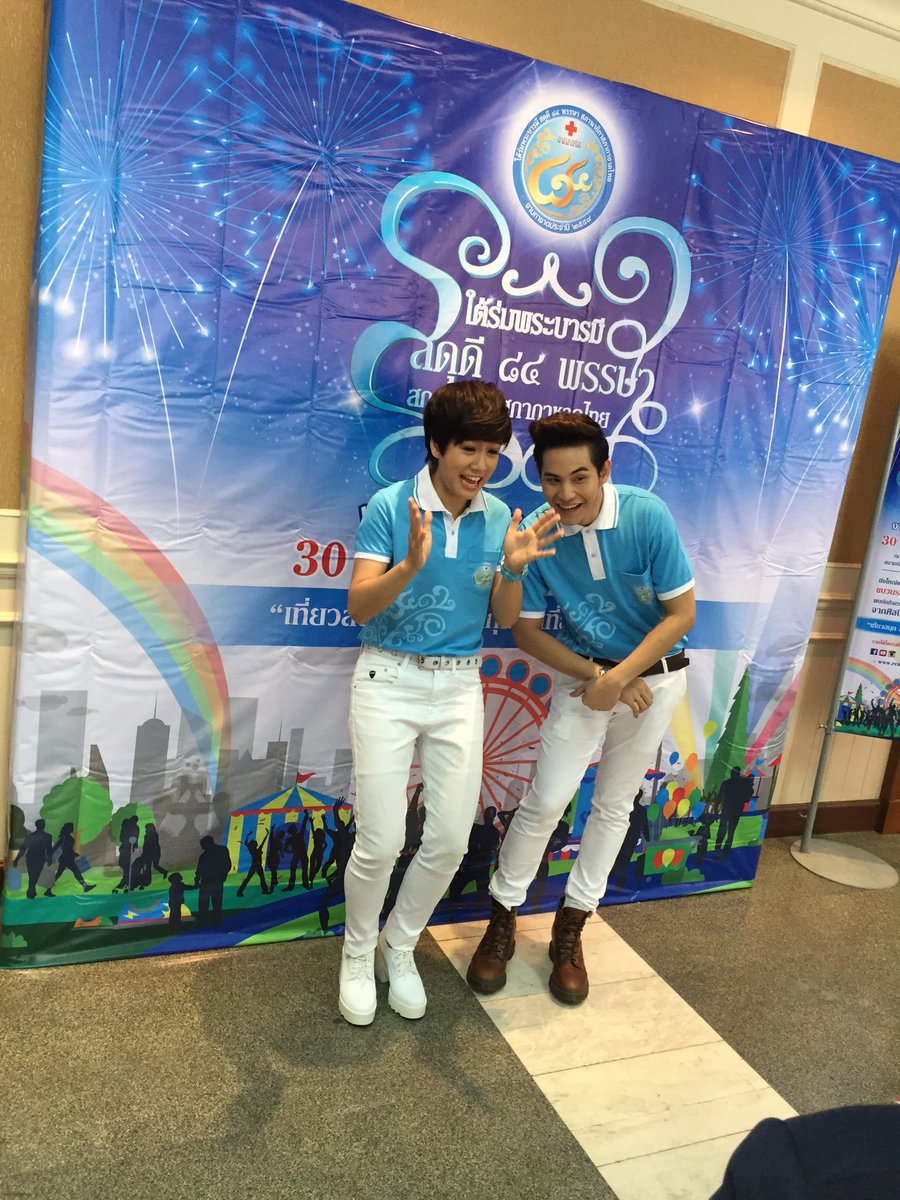 focusploysai_af's tweet photo. กะพี่จ๊ะโอ๋... @Jaoh_af12 @focus_kittikun 👫
#กัสใส #แถลงข่าวงานกาชาด #AF12 #csfamily #CS_kittyland25 #TrueFantasia https://t.co/sXJkrrrwND