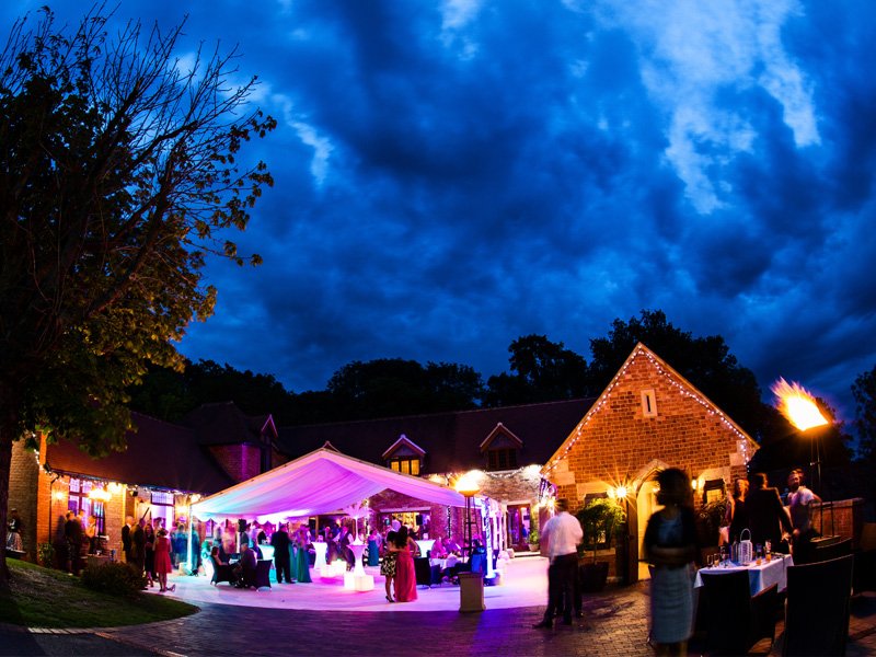 This space is ready and waiting!

#conferences #functions #partyvenue #solihull 

ow.ly/YZL0A