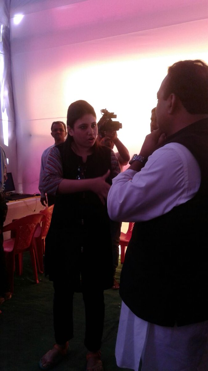 ArijitaSanyal's tweet photo. #BiharDiwas kicks off wid #edminister at #Patna.annual evnt participant, @inBritish promotes #English in #education https://t.co/7rgRqZTuV9