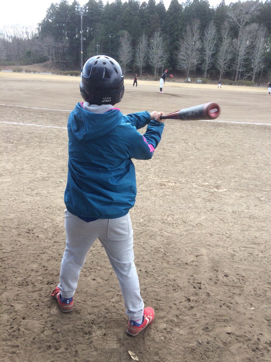 debuyama29's tweet photo. 昨日は野球した！久しぶりに運動したよ。夜の追いコンで消費したカロリーよりはるかに多く摂取した https://t.co/Z3k21C7ZhC