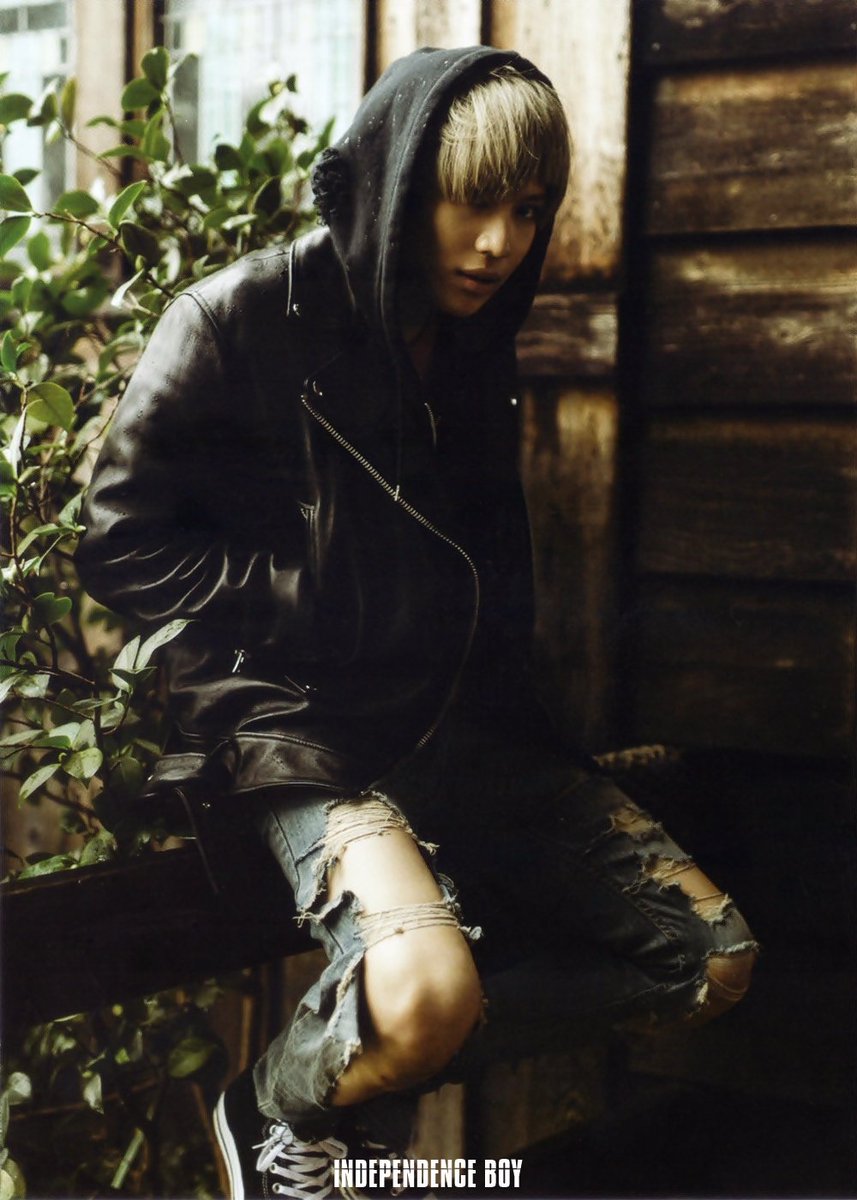 INDEBOY_TM's tweet photo. Taemin 'Press It' Postcard Set Goods Scan >> https://t.co/6GRHEcN4MO https://t.co/jT4tSyleww