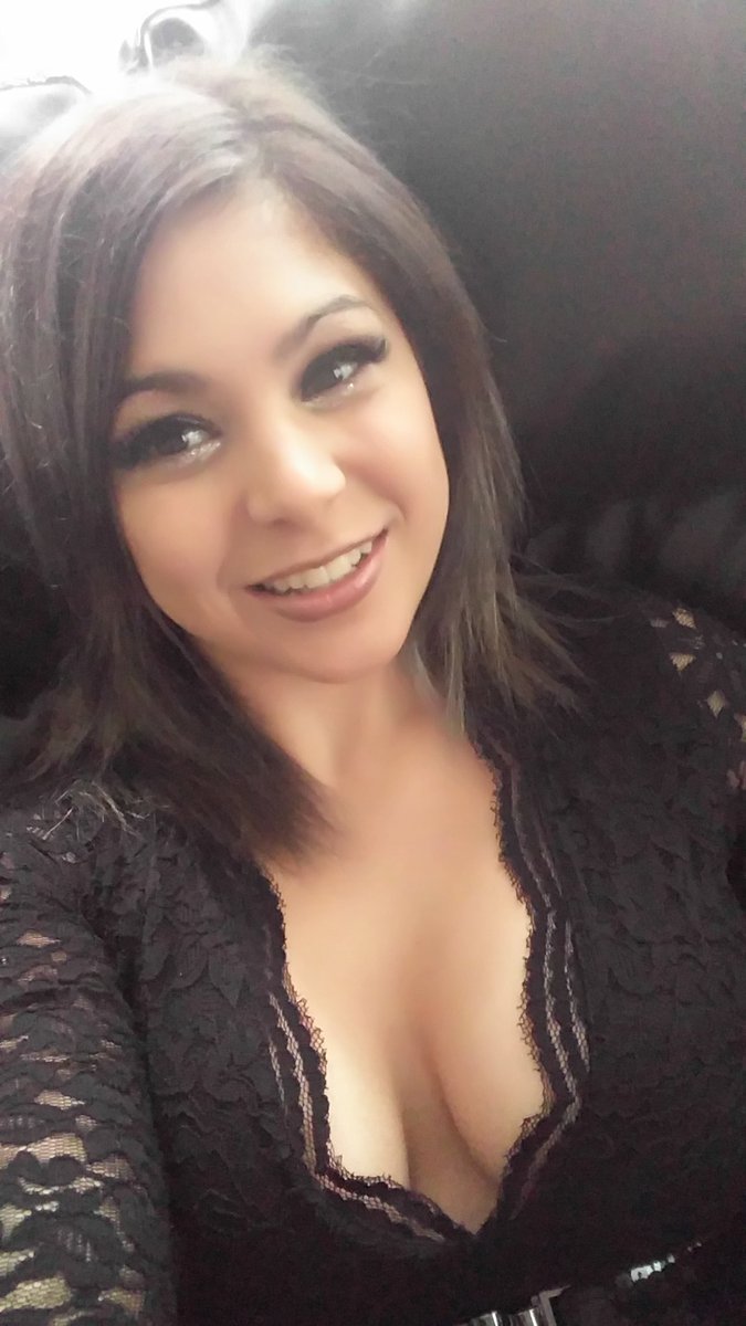 RyderRaven's tweet photo. Just being #cute #cutest #beauty #makeup #makeuponpoint #smile #sparkle #Love #newdress https://t.co/zUJ02RKmyx
