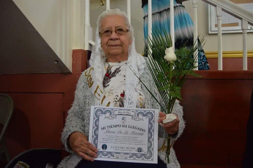 lldmsurla's tweet photo. 3/20 /2016
Este día fueron presentados ante la Iglesia, los hermanos que recibieron la prenda del Espíritu Santo. https://t.co/HeNtJMUaNq