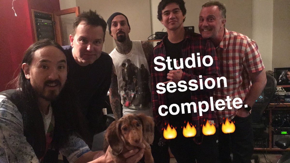 Some serious home brew we cookin up in the kitchen @blink182 @5SOS @travisbarker @markhoppus @JohnFeldy @liluziaoki https://t.co/YMYTsLlkWA