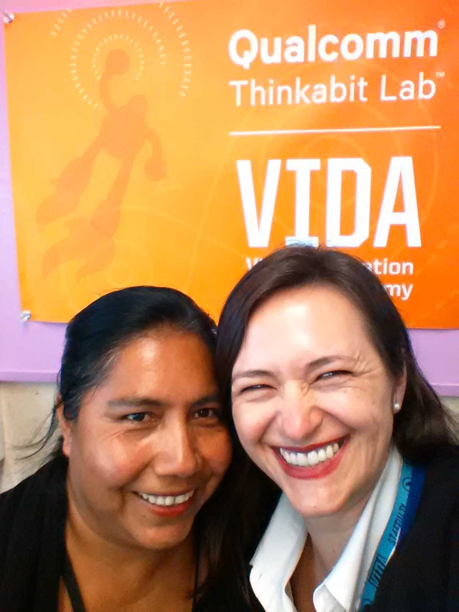 VUSDLiaison's tweet photo. La presidenta del ELAC de VIDA participó en la ceremonia de inauguración del Laboratorio Thinkabit @VIDAtiburones. https://t.co/wu3Suk2AqS