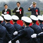 自衛官から教えて貰った豆知識 軍人に敬礼されたら文官や一般人はどう返すか Togetter