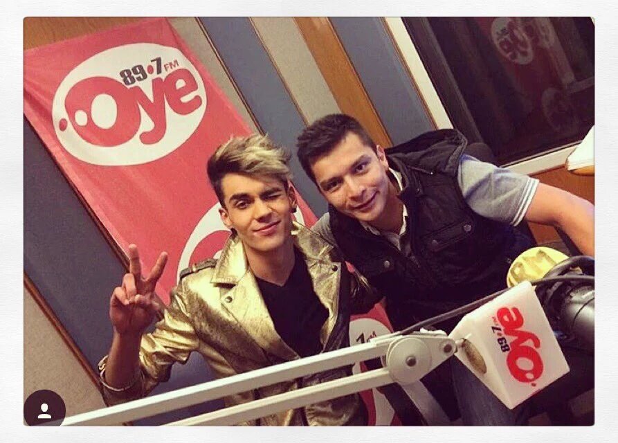 juntos_team's tweet photo. Muchas Felicidades,gracias por todo  @OyeSergioMejia 
Te queremos 
Que cumplas muchos años más 
Te veo el domingo 💕 https://t.co/yxauU1h5ly