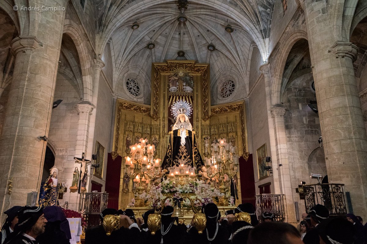 Sólo faltan tres días para que el cielo salga a la calle

#TresdíasparaViernesSanto

Foto Andrés Campillo