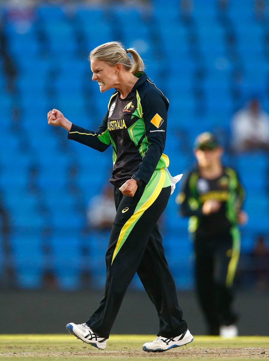 osa10001's tweet photo. #WT20 
10th match
#AUSWN 103/8(20ov)
Perry 42(48)
#NZWN 104/4(16.2ov)
Priest 34(27)
#NZWN won by 6 wicket
(21/03/16) https://t.co/ikefgo44X8
