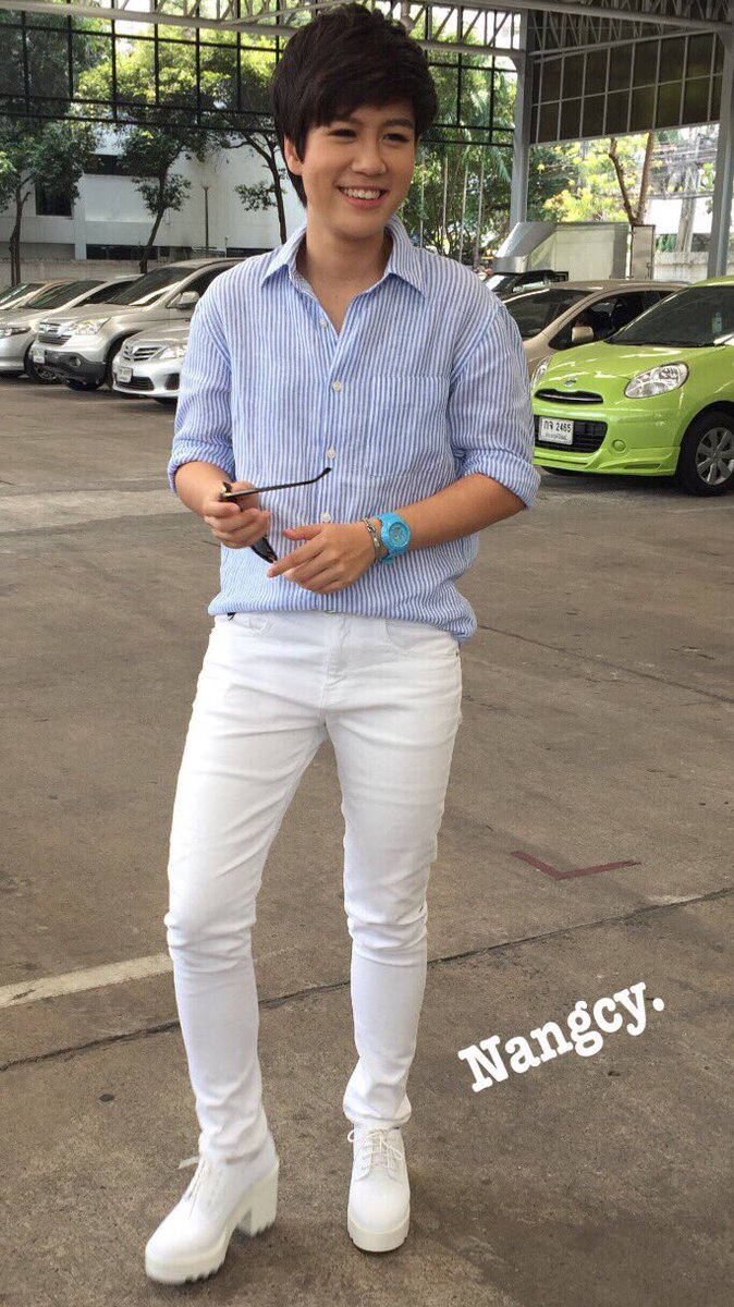 ChusuwanC's tweet photo. @Jaoh_af12 มาร่วมงานที่กรมประชาสัมพันธ์ งานกาชาด @Jaoh_af12 https://t.co/2HrBDu2uut