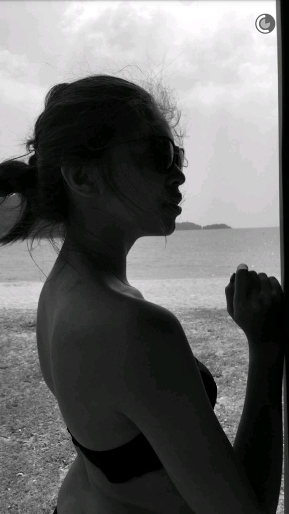 faulkerish's tweet photo. Maine's SC Update: March22

Hotness in summer💛Sunkissed💋
#EBHolyMonday 
-L https://t.co/7Y8lOxkTEo