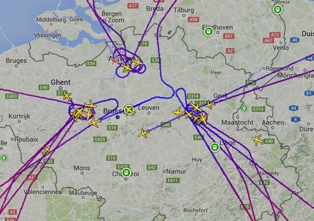 MAP: No airplanes being allowed to land at #Brussels airport after two explosions rock main terminal - <a href="/planefinder/">Plane Finder</a>