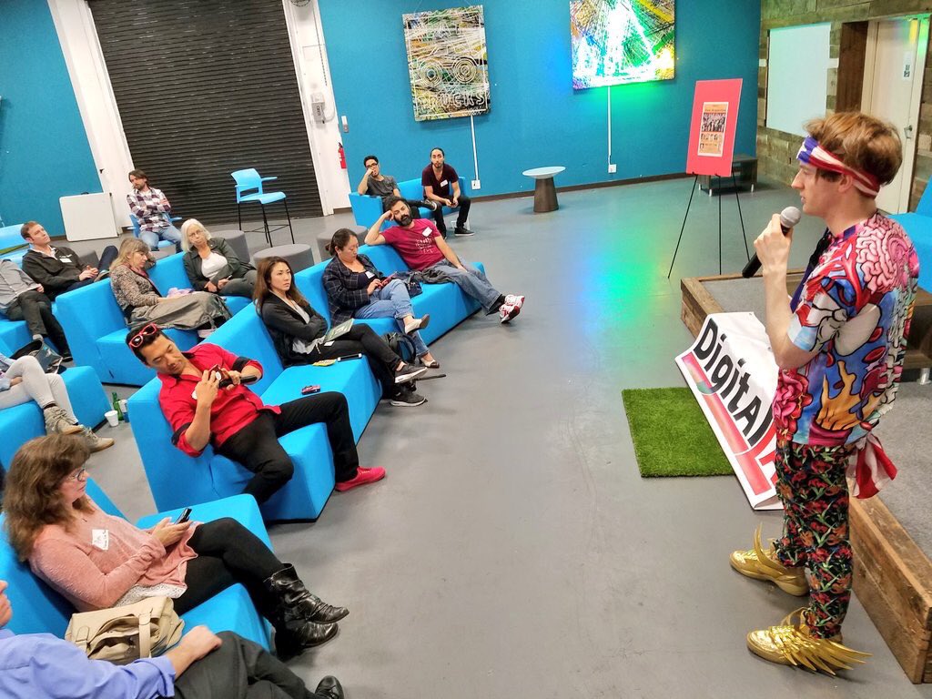 DigitalLA's tweet photo. Great pic! RT @JasonOkuma THANK YOU to @vincentdignan for valuable tips on #GrowthHacking at @DigitalLA's #GetUsers! https://t.co/BINYqU1Mmo