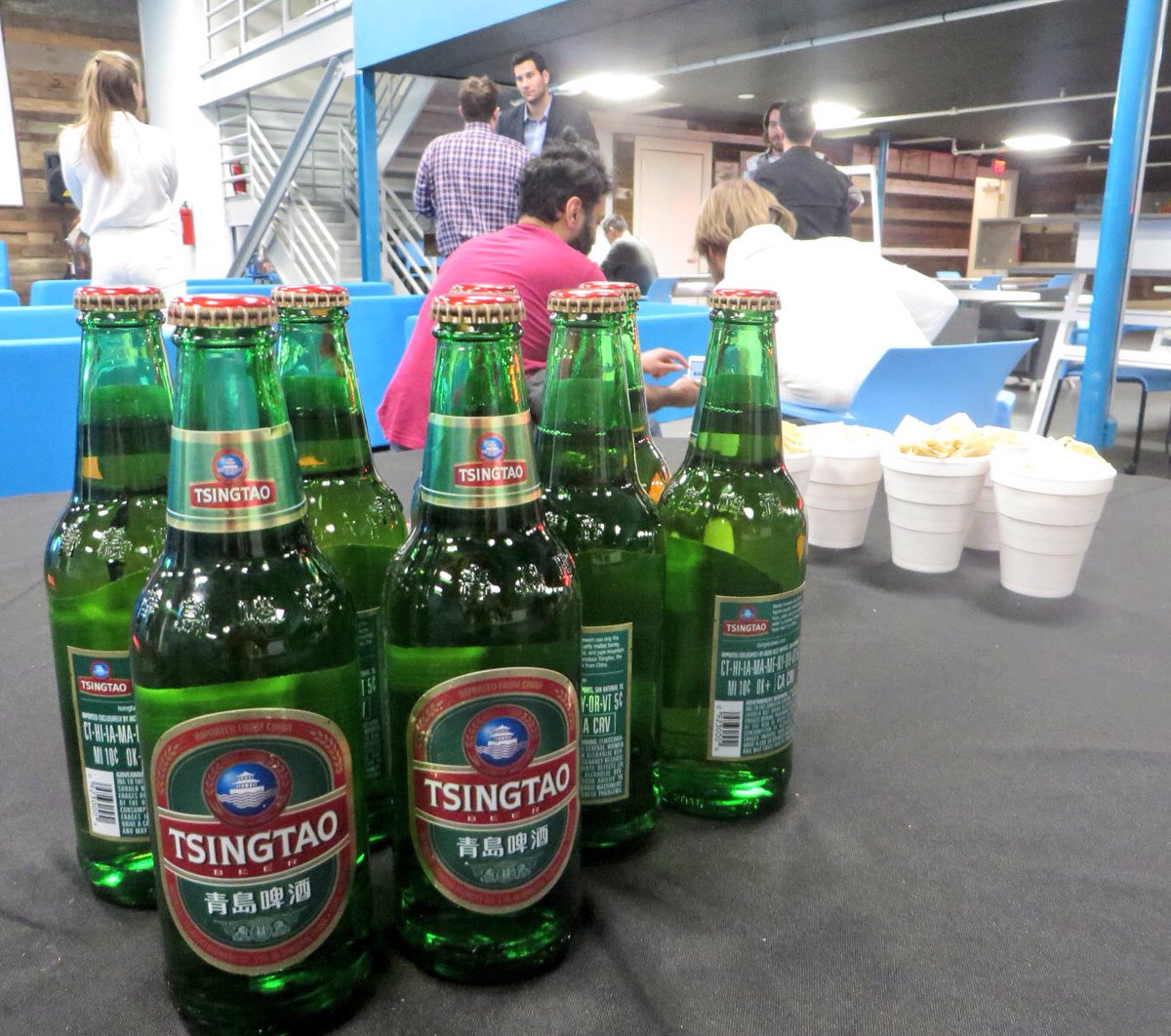 DigitalLA's tweet photo. Thx for hosting our #UserAcquisition Growth Hacking panel @ctrlcollective #GetUsers @tsingtao_usa https://t.co/MGhNEG9Amp