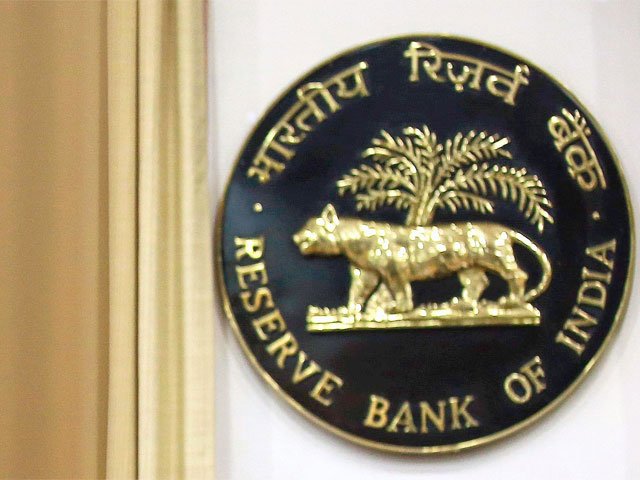 EconomicTimes's tweet photo. RBI to cut rates by 25 bps on Apr 5, 50 bps in FY17: BofA-ML https://t.co/2NkHM88FLY https://t.co/eXYWO5YMUa
