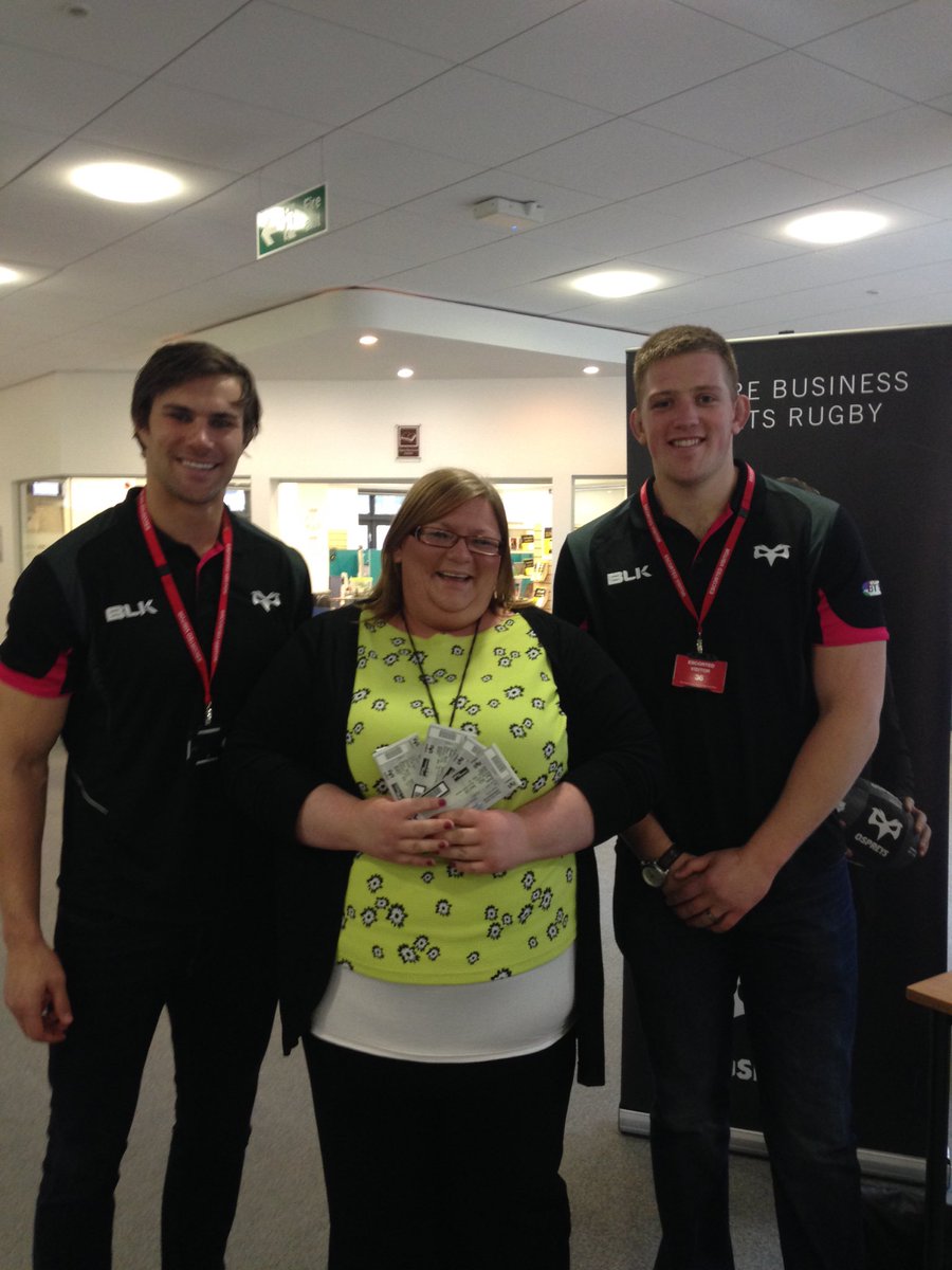 OspreysCorp's tweet photo. Our @lloydashley91 and @JJ_Engelbrecht are selling tickets like it's nobody's business!! 🏉👍🏼🎟 #TopSalesMen https://t.co/hLvRqGaNiy