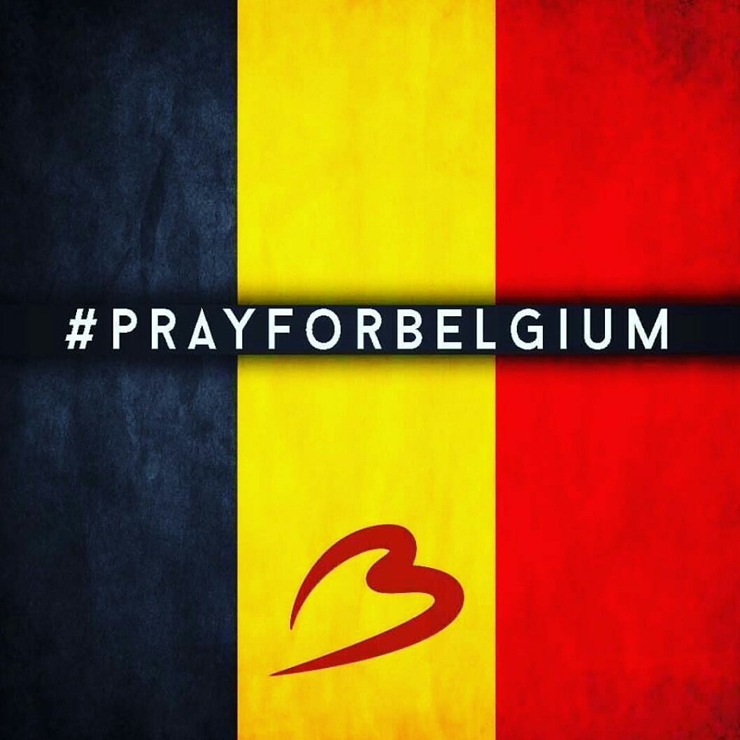 Pray for Bruxelles CeJ2rXZW4AAPg4v