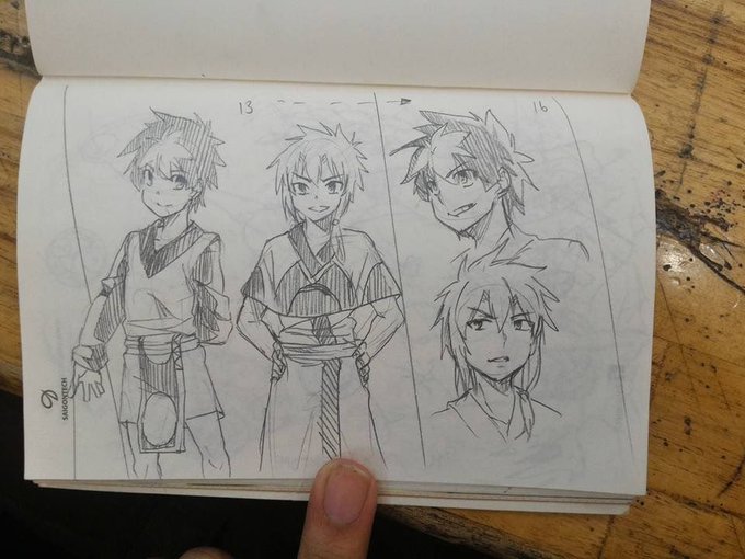 いつも1つのノートを持って突然何かアイディアがポップしりゃすぐにノートに書いてしまうことができます、キャラデザインも、どうせ机の上に描いたりして内に頭の中が何もない!ほとんどクラス中に、帰り中に何かが出てくる。 