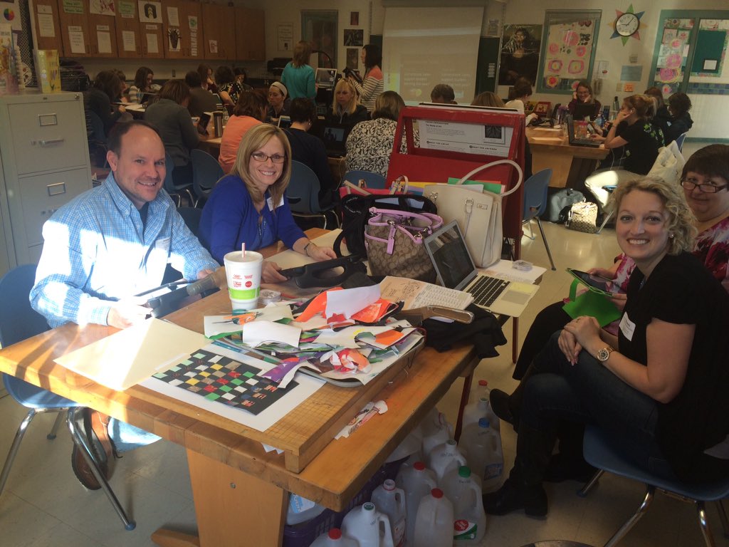 CarlyShockey's tweet photo. #wcpsmd @emmakdoub & #ClearSpringElementary work together in #Gr2 #emmakdoub @wolfenin https://t.co/WbqIVVttyl