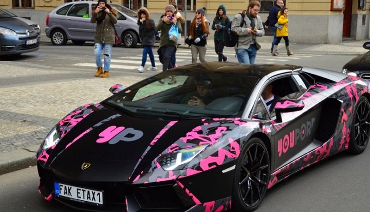parlonsauto's tweet photo. Is it real ???! #Lamborghini https://t.co/YzH3GB6yDk