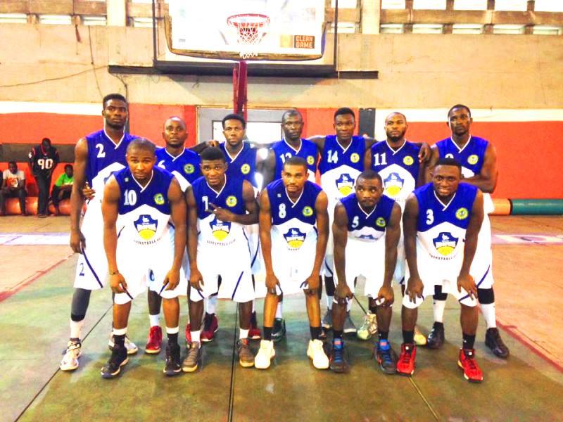 GombeBulls's tweet photo. #GameUpdate @RiversHoopersB take pound of flesh from @NIGCUSTOMS #Dstv #Basketball 
https://t.co/59mXg53UKN https://t.co/XFXdC73EtQ