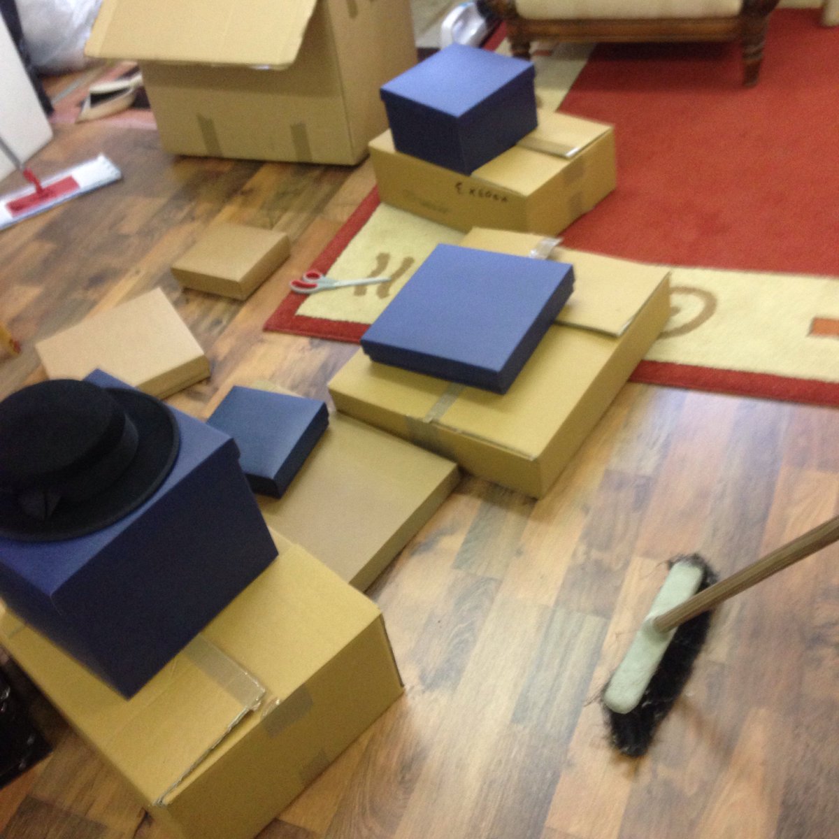 elainekeoghhats's tweet image. So excited to open my bespoke order of new #hatboxes. #elainekeogh #irishdesign #hats #shopping #luxury #branding