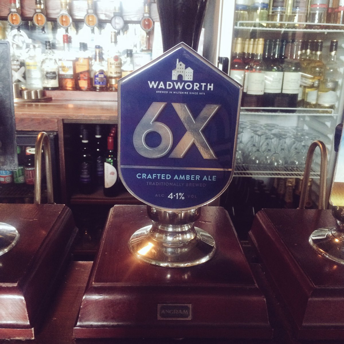 CornerhouseHU17's tweet photo. OTB: @Wadworth 6X @BattledownBrew Sunbeam @Theakston1827 Old Peculier #bevbeer https://t.co/gJSOwosx44