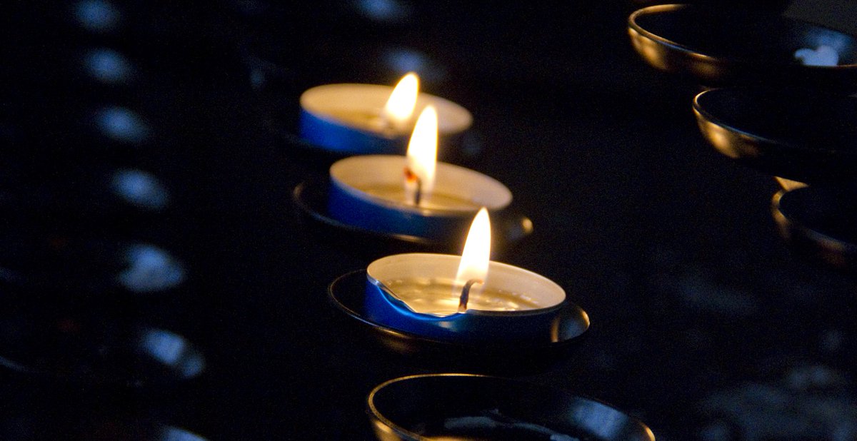 BristolCathedra's tweet photo. "Turn from evil and do good; seek peace and pursue it" Psalm 34:14 We pray for all affected by events in #Brussels https://t.co/b814pMX8AI