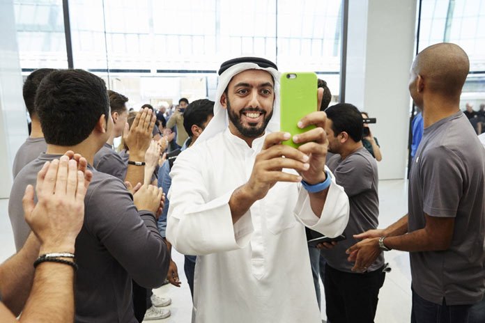 Gezginimiz Sinan, #iPhoneSE'yi gidip #Dubai'den alsak ne olur demiş bir hesap çıkartmış: gdlo.co/1RfTq2P