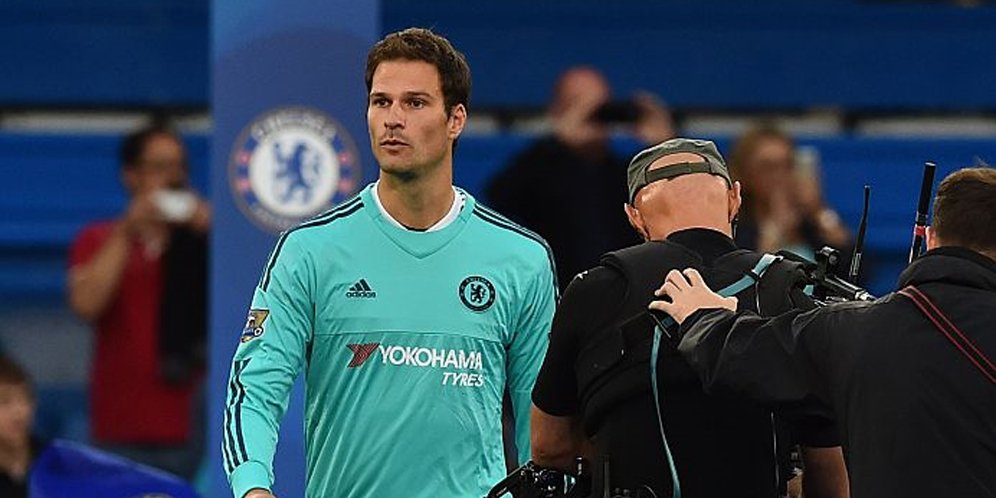 goo.gl/I58yhF - Begovic: Mourinho Tak Hadapi Pemberontakan di Chelsea