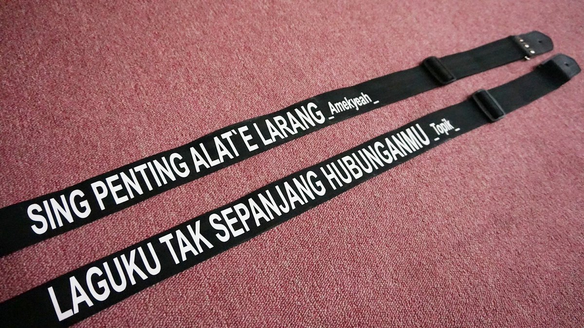 Terima kasih mas <a href="/phepe_febri/">Febri Kurniawan</a> dari Clovis Music Store atas strap gitar &amp; bass custom - nya. Keren banget!