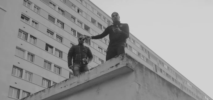 sinox_officiel's tweet photo. Yeuss, rappeur de Boulogne (92), poste Young Pablo (CLIP)

> https://t.co/4CBymxisAw 

@YeussK https://t.co/3R14gAxPx9