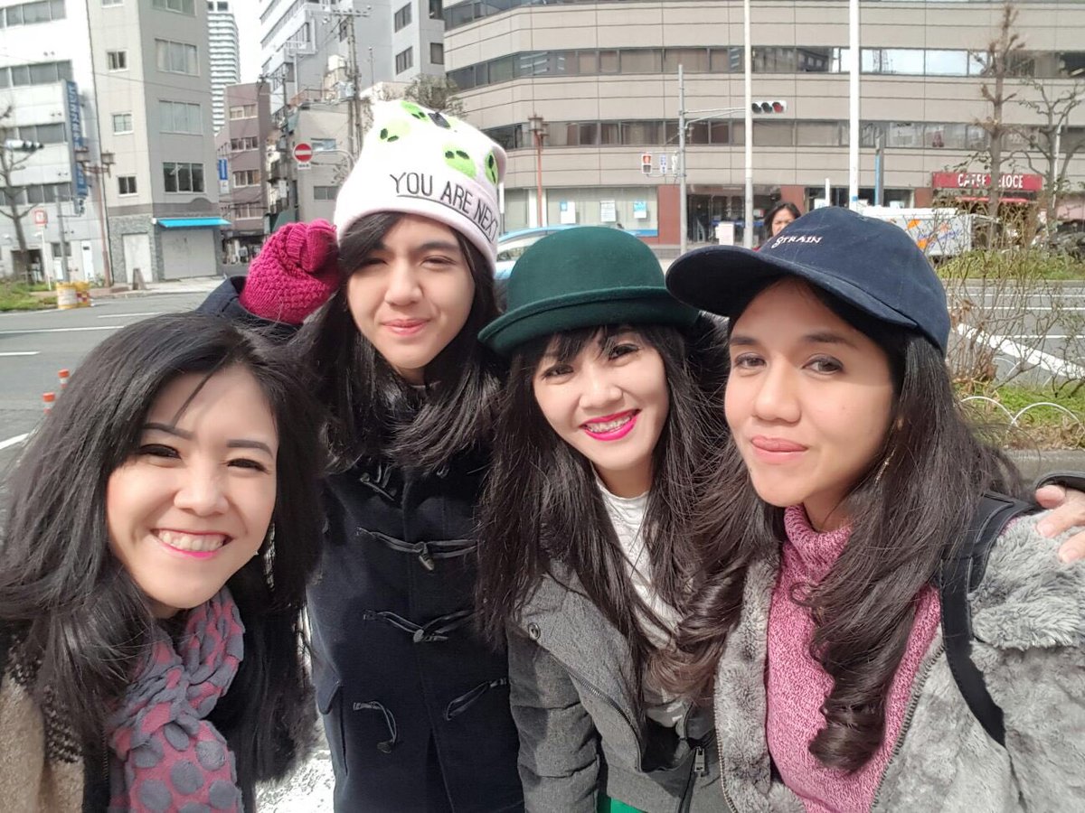 Osaka tokyo 100316 with kawai👭👯