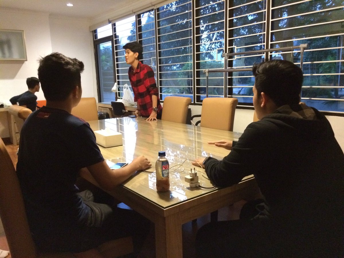 GraduatebandOfc's tweet photo. Iseng" sambil latihan hihihi
Akhirnya mulai semangat lagi ππΌππΌπͺπ»π
#Graduateband https://t.co/XlMKGwwxlu