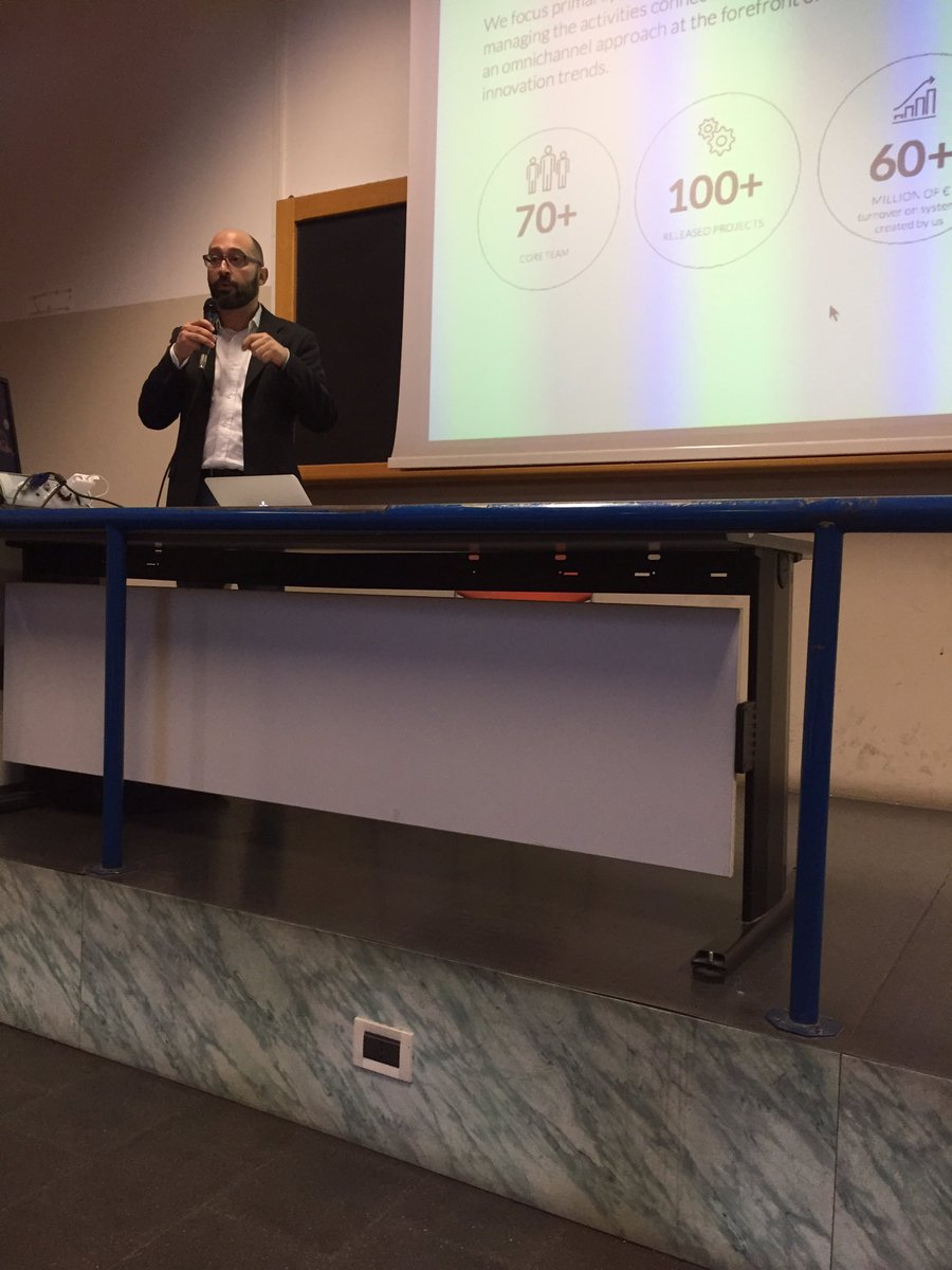 officinecom's tweet photo. Parola a Francesco Varuzza, head of operations di @FiloBlu, per scoprire ulteriormente il mondo dell' #ecommerce https://t.co/sTnTHjtZOi