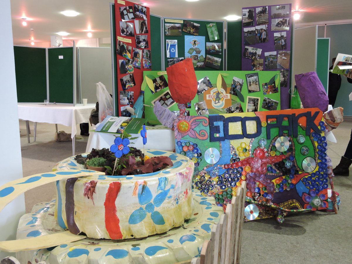 ECOUNESCO's tweet photo. Great day at Ulster #ecoden @LoveLoughNeagh Discovery Centre Co. #Armagh on march 11th. Amazing projects! #YEA2016 https://t.co/qsu4g7xK0g