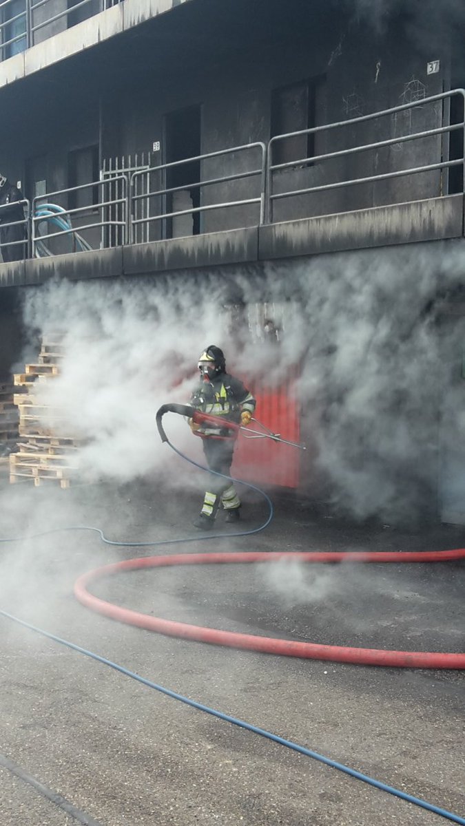 vakbekwaam_VRR's tweet image. Eerste van de 3 dagen trainen op Falck! #BroNs #sbb