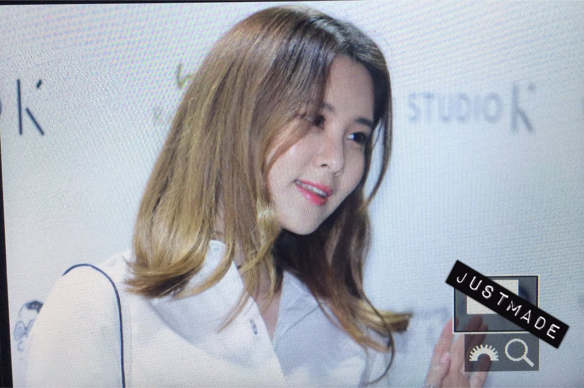 [PIC][22-03-2016]SeoHyun tham dự Show diễn của thương hiệu "THE STUDIO K" trong khuôn khổ "HERA SEOUL FASHION WEEK S/S 2016" vào tối nay CeJZdWWVAAApW7w