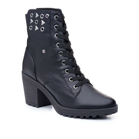 capezio's tweet photo. Our #RebelBoot is now available In-Stores & Online! Shop the look. >> https://t.co/7sxSR3x8f0 https://t.co/k4zR8ai2LW