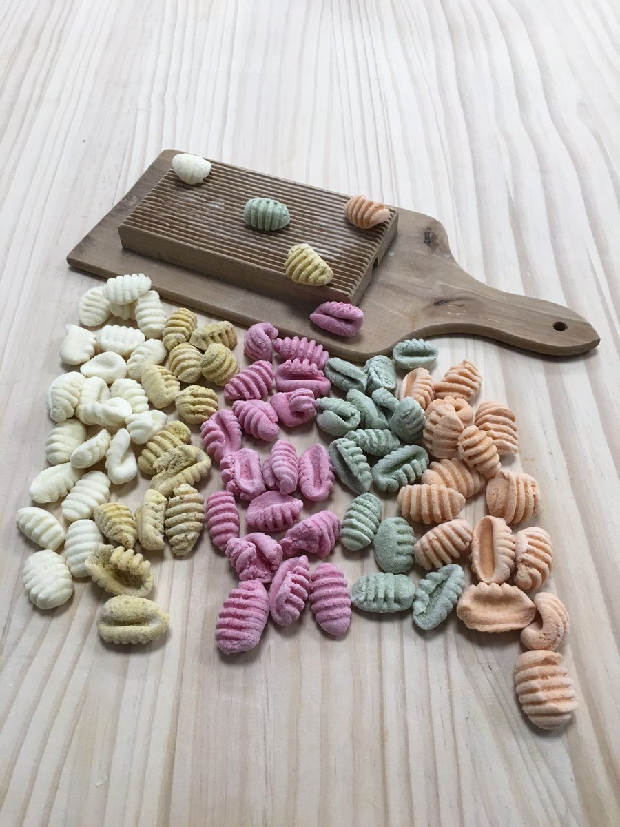 dicasapasta's tweet photo. Nuestros #gnocchis de colores #curry #remolacha #espinacas #tomate #singluten #glutenfree #pasta #lanzarote https://t.co/c9eIDCZL48