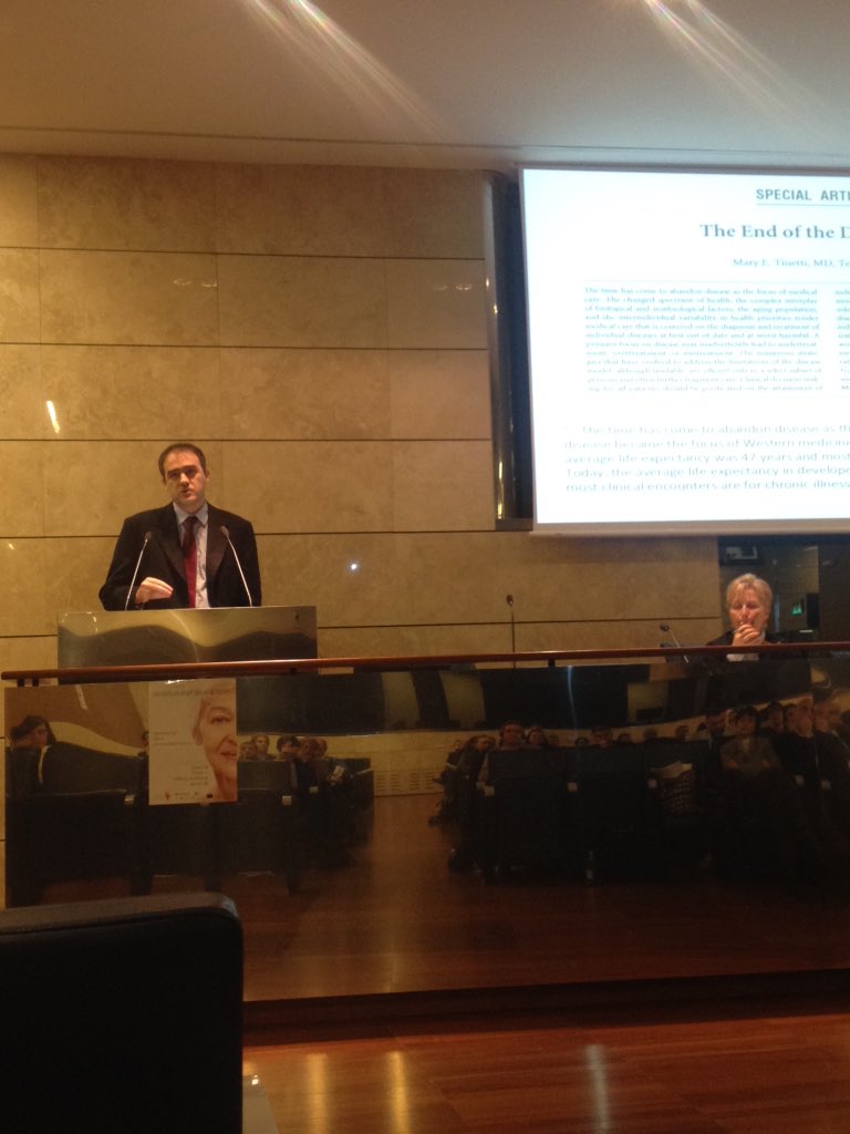 SUNFRAILProject's tweet photo. Multimorbidity is not the simple summing up of diseases. In multimorbidity: 1+1>2 #sunfrailworkshop https://t.co/L10bUCMzuO