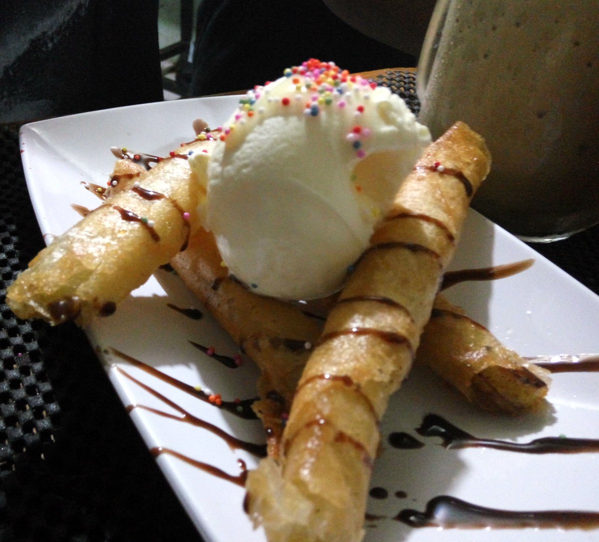 Pisang selimut tetangga 👌👌 Yg doyan manis semanis admin yuk cuzzz merapat gengs...😘😘😘