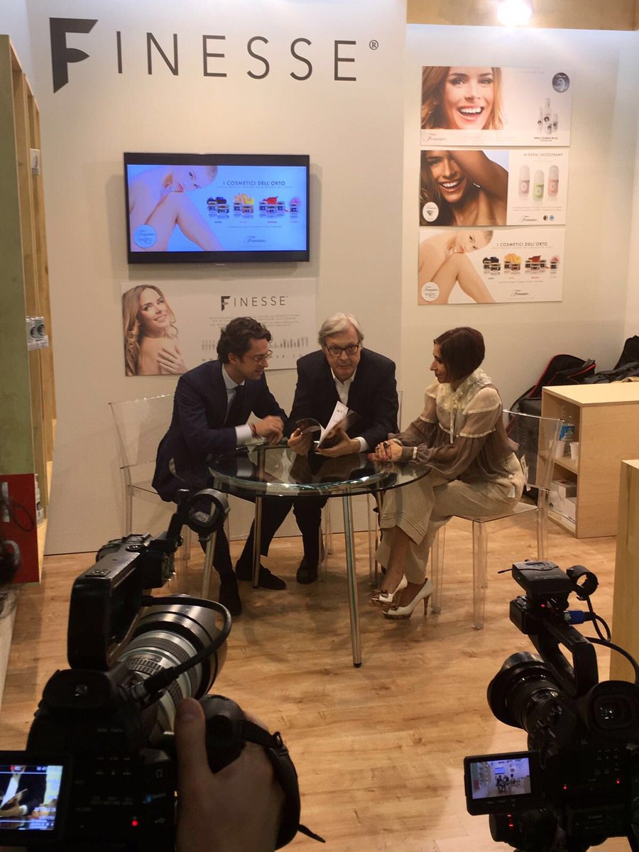 Finesseweb's tweet photo. @VittorioSgarbi per @Finesseweb coming soon https://t.co/N5rpCb6d1N