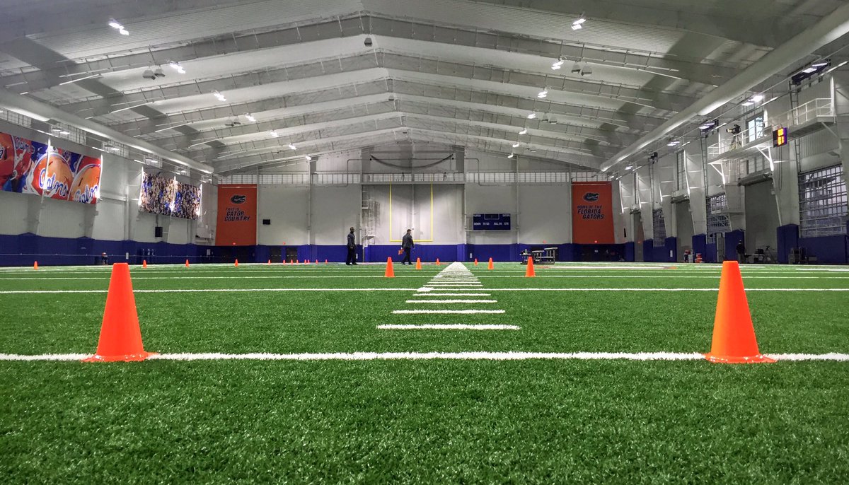 GatorsFB's tweet photo. All set for #GatorsProDay. https://t.co/o9vE41h5NU