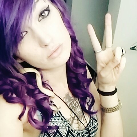 Peace #PurpleHair #Curls #GreyEyes #MissRain https://t.co/upxrdWqEj5<a href="/tag/purplehair"class="tags">#PurpleHair</a><a href="/tag/curls"class="tags">#Curls</a><a href="/tag/greyeyes"class="tags">#GreyEyes</a><a href="/tag/missrain"class="tags">#MissRain</a>