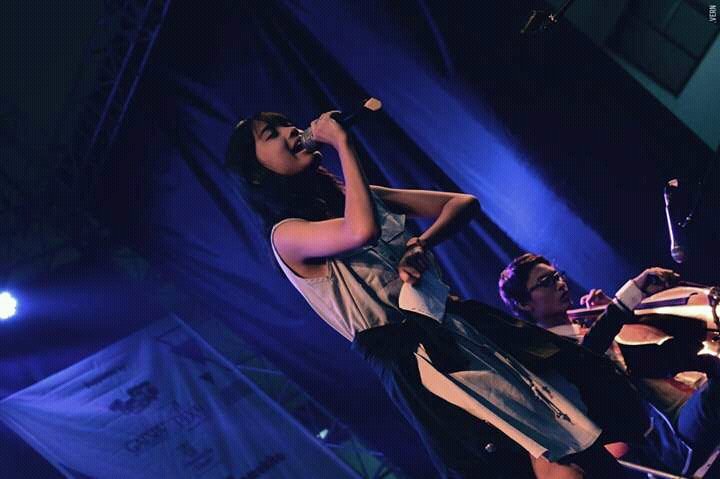 layaknyalangit's tweet photo. OOT acoustic project at CLAS:H ICGP @fantasticonteam 

Cc @saeffy_ https://t.co/3Z1TCnq3s5