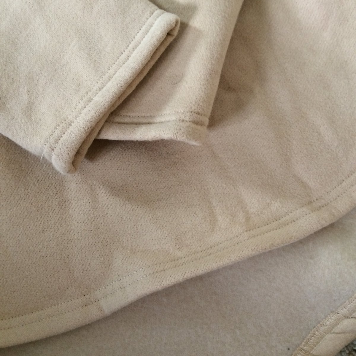 StreetFashion01's tweet photo. Just Received this @HADESNYC Hoody and the Quality and Design is Perfect!  You need one. https://t.co/vFSOd9xwT1