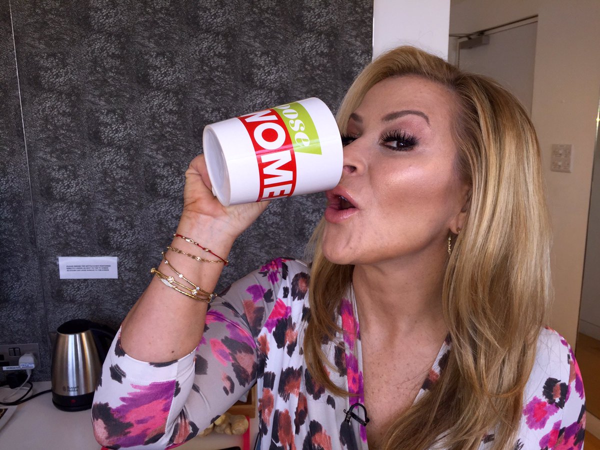 loosewomen's tweet photo. The only way to drink a beverage! @AnastaciaFanily is on today! https://t.co/J72Q7utabJ