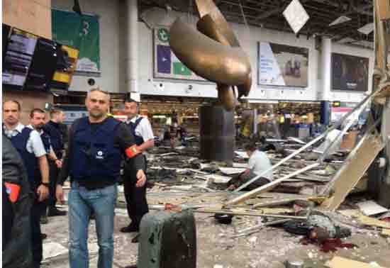 VAMOSYARACUY's tweet photo. Estado Islámico confirma autoría de los dos atentados en Bélgica : 26 muertos y 130 heridos https://t.co/bIghz2xybo