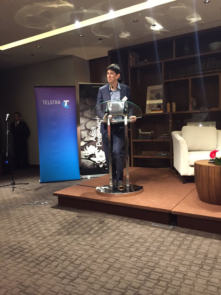 Wish you were here <a href="/DubesAustralia/">Rod Brazier</a>  Dr Lee sharing a good overview of Australian and Indonesian relations #advance